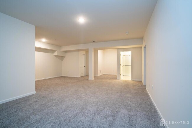 Building Photo - 3403 Jordan Dr