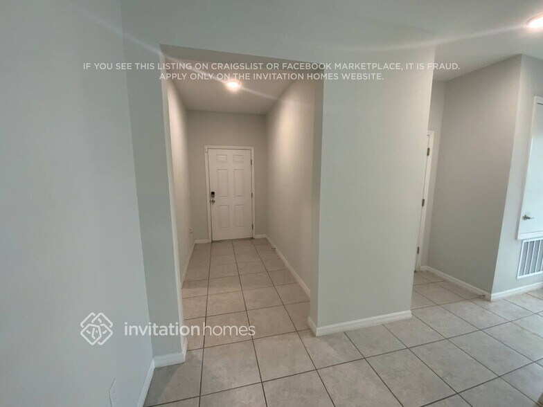 Building Photo - 5613 Beggs Rd