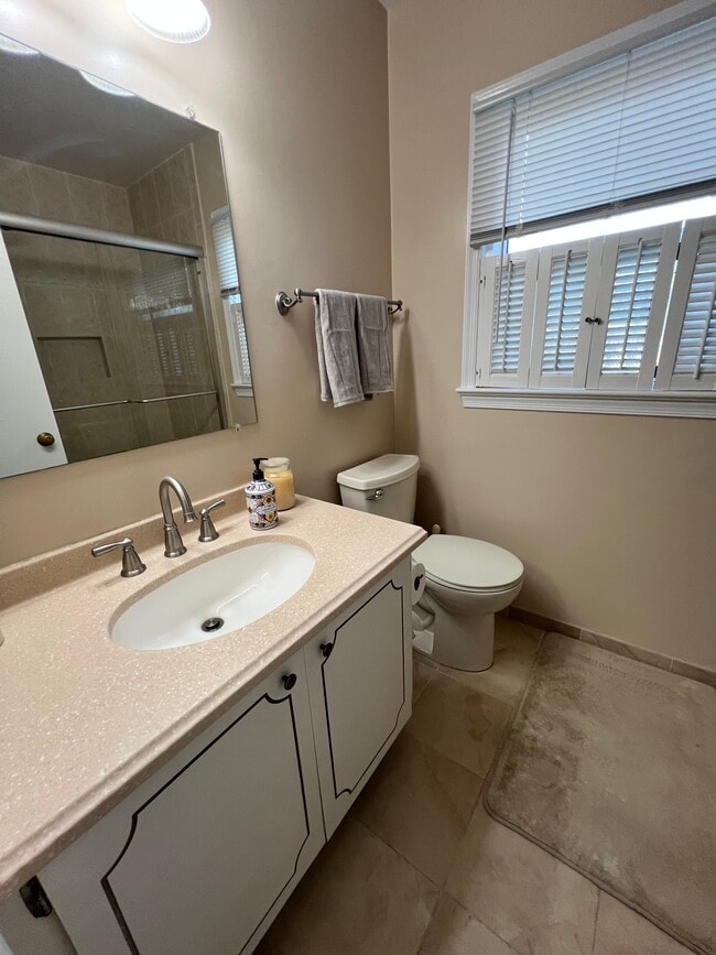 Building Photo - 7902 Richfield Rd