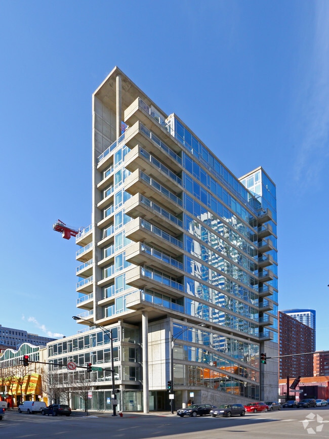 Primary Photo - Contemporaine