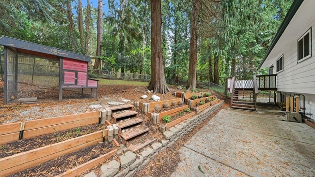 Building Photo - 3 Bed 2 Bath - Large Backyard - Groups - N...