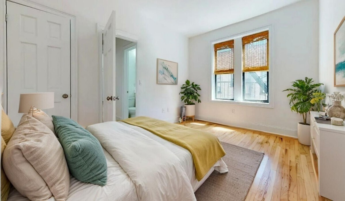 Building Photo - Cooper Street