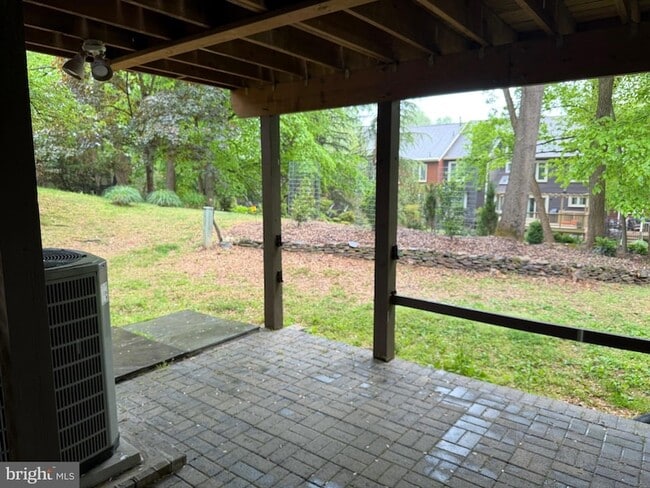 Building Photo - 7824 Whiterim Terrace