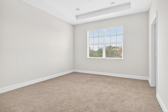 Building Photo - 4527 Cadiz Cir