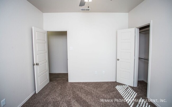 Building Photo - 12007 Englewood Ave