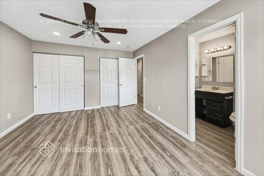 Building Photo - 5752 S Perth Pl