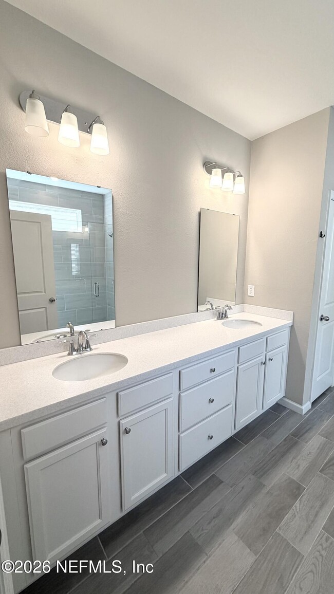 Building Photo - 12168 Blockhouse Crk Ct