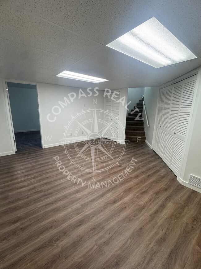 Building Photo - 1226 Brandonwood Dr
