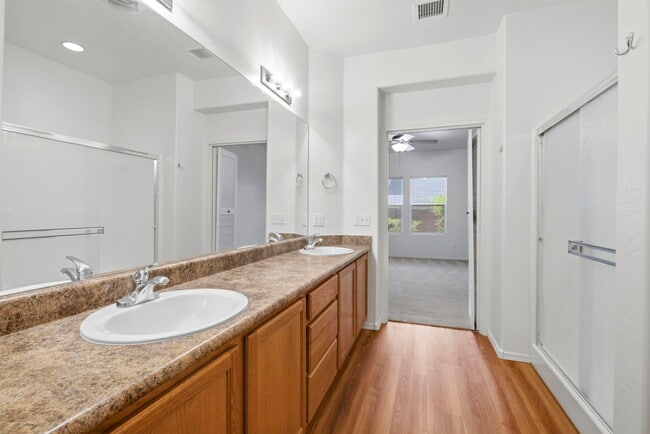 Building Photo - 12683 E Viento St