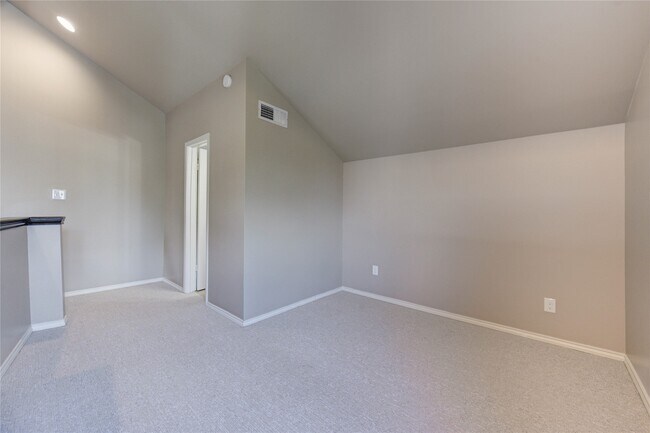 Building Photo - 2023 Gentryside Dr