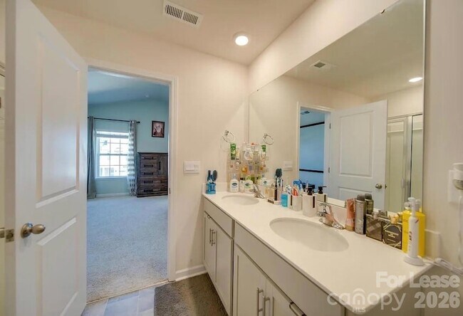 Building Photo - 9609 Margrave Dr