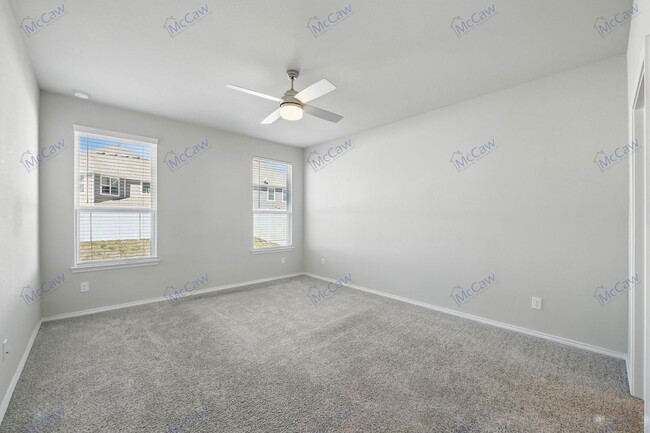 Building Photo - 5909 Hopkins Dr