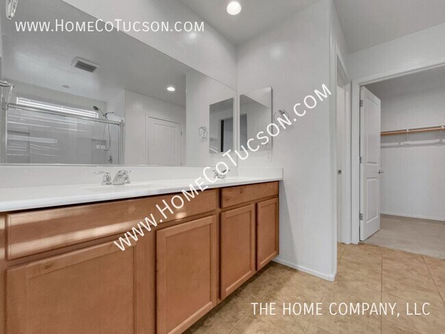 Building Photo - 7538 S Circulo Rio Blanco