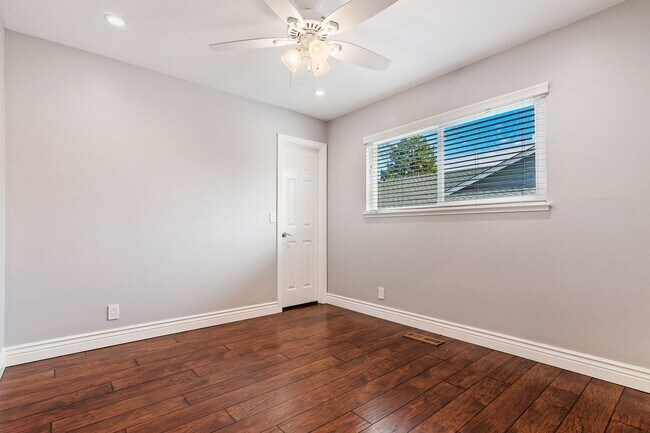 Building Photo - Great single story home in Benicia With All Utilities Included
