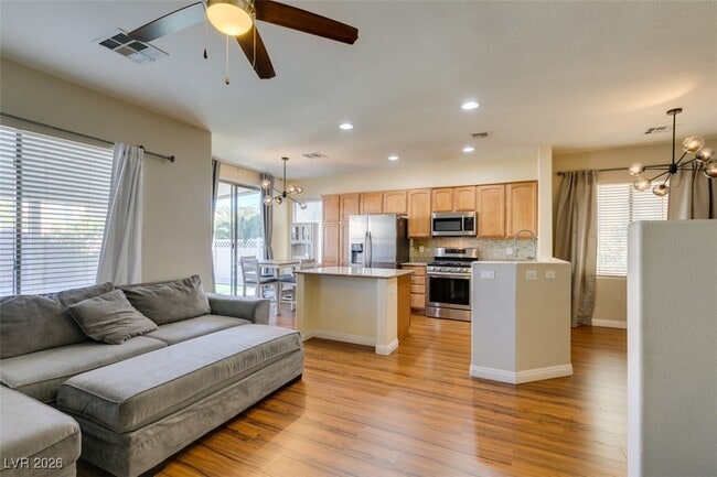 Building Photo - 5410 Coral Ribbon Ave