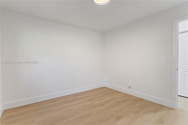 Building Photo - 5401 Fillmore St