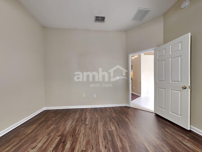 Building Photo - 81 Marisco Way