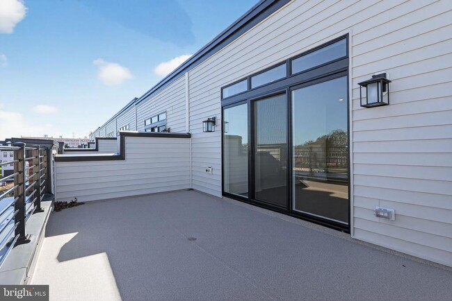 Primary Photo - 22832 Tawny Pne Sq