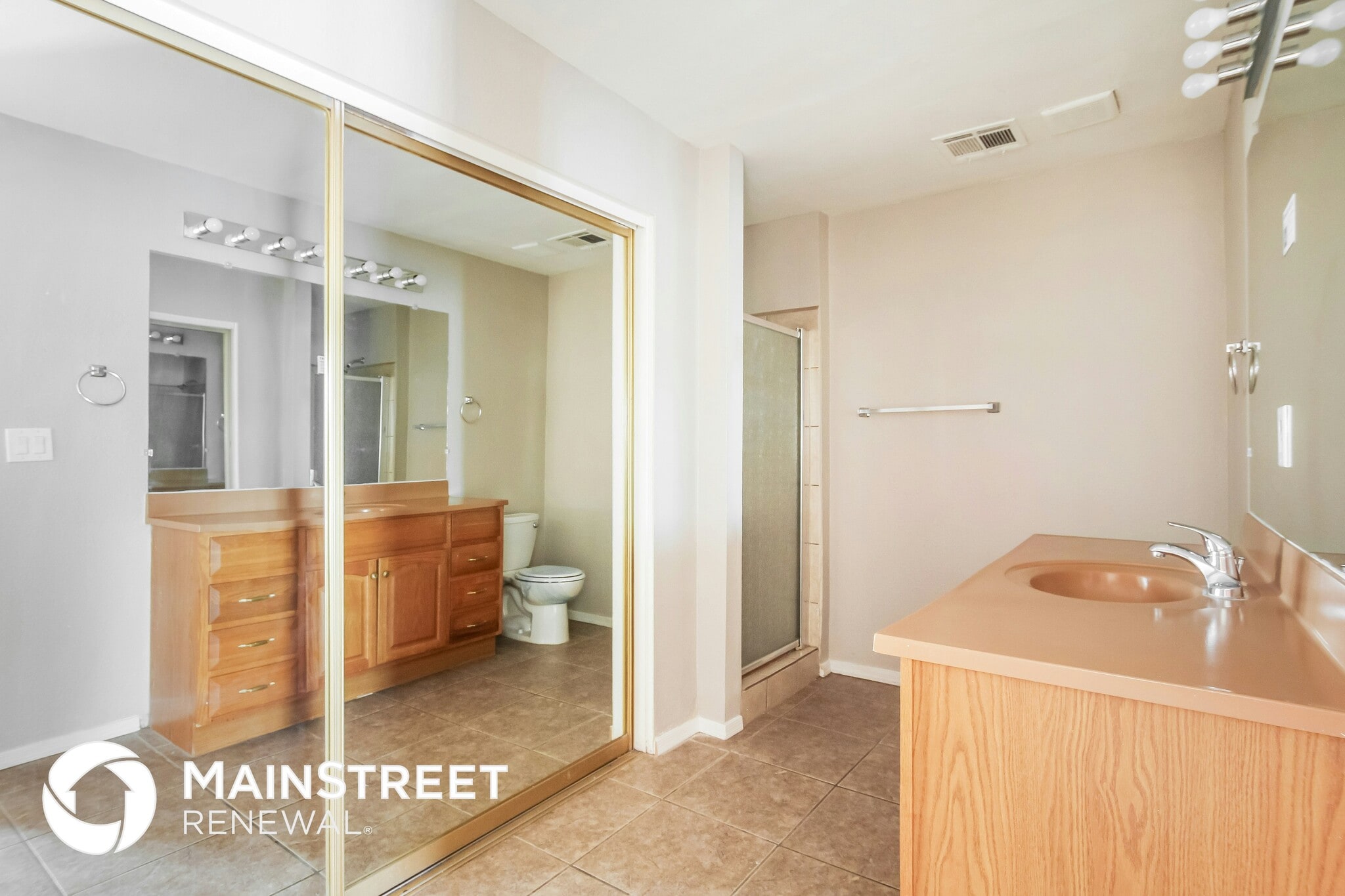 Building Photo - 4228 N 85th Dr