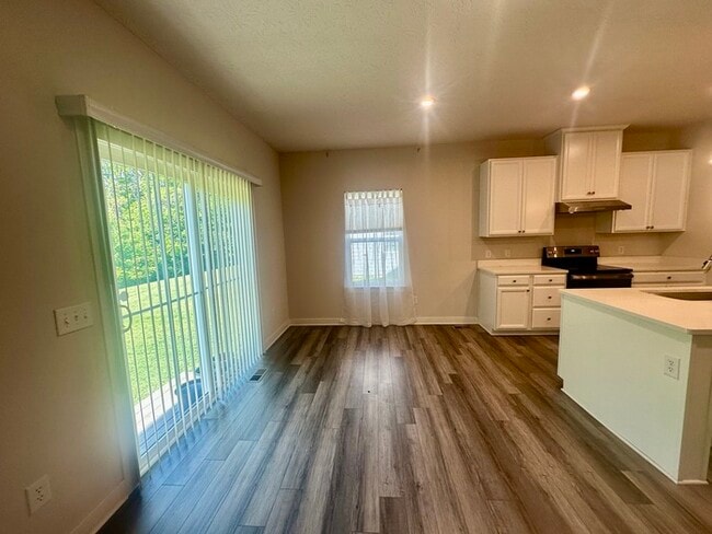 Building Photo - 2923 Hepburn Cir