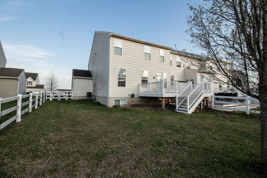 Building Photo - 143 Margaretta Dr