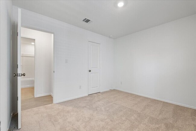 Building Photo - 300 Twilight Breeze Wy