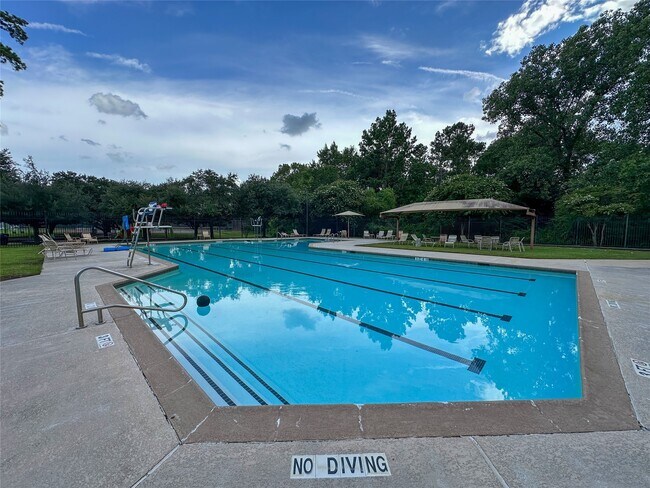 Building Photo - 14039 Fairwood Breeze