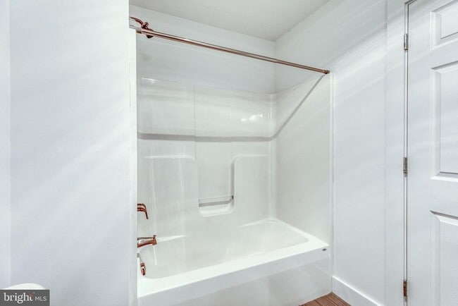 Building Photo - 4122 Haverford Ave