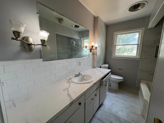 Building Photo - 20649 E American Ave