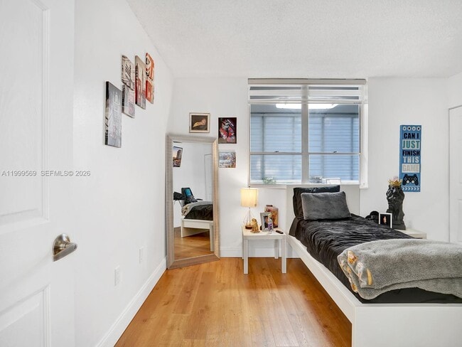 Building Photo - 6841 SW 147th Ave