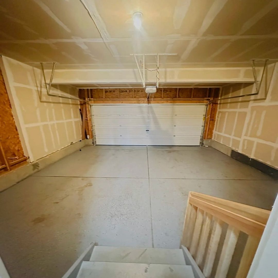Building Photo - 9233 Englemann Ct