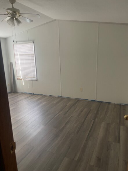 Building Photo - 9783 Tranus Lake Rd