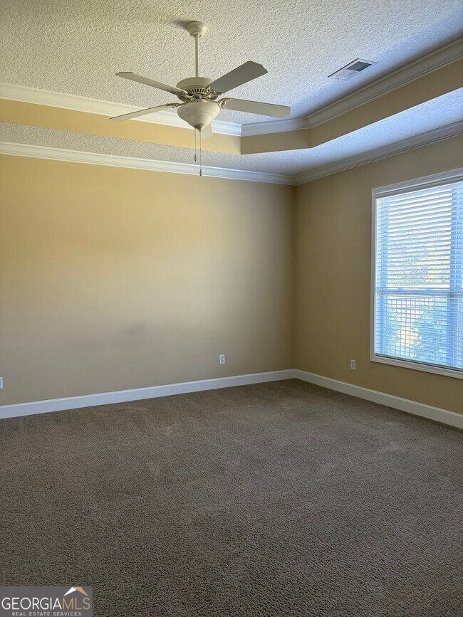 Building Photo - 123 Miller Ct