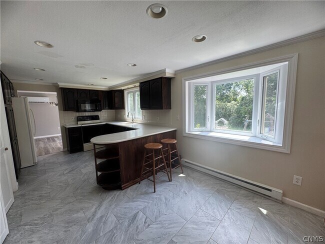 Building Photo - 110 Lake Country Dr