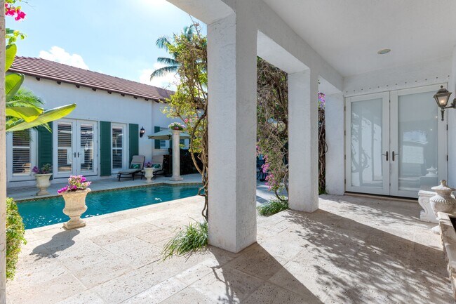 Building Photo - 2258 Ibis Isle Rd E