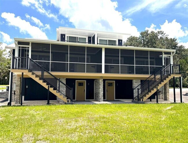 Building Photo - 419 N Apopka Ave