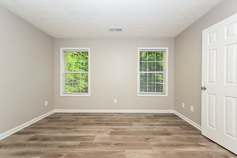 Building Photo - 198 Babbling Brook Dr