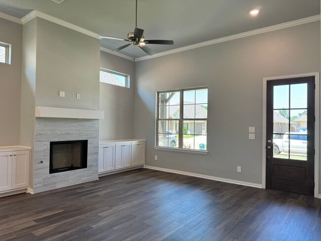 Building Photo - 448 Preston Rdg Dr