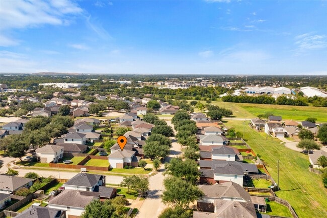 Building Photo - 838 Royal George Ln