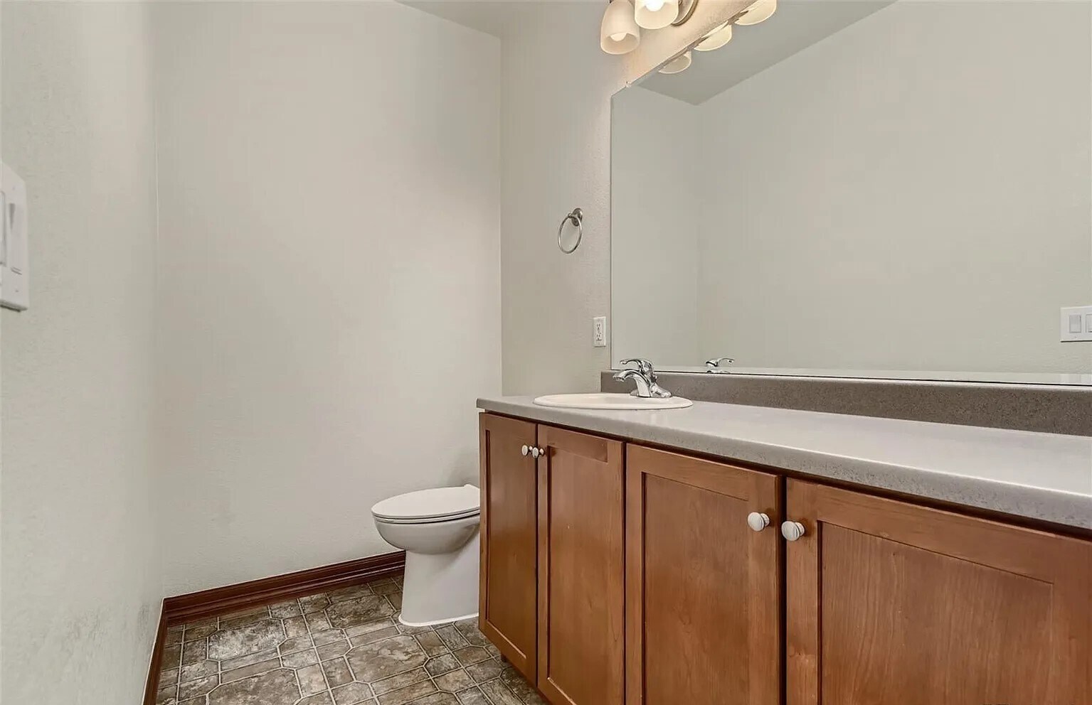 Building Photo - 17381 Waterhouse Cir