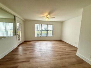 Building Photo - 4039 NW 87th Ave