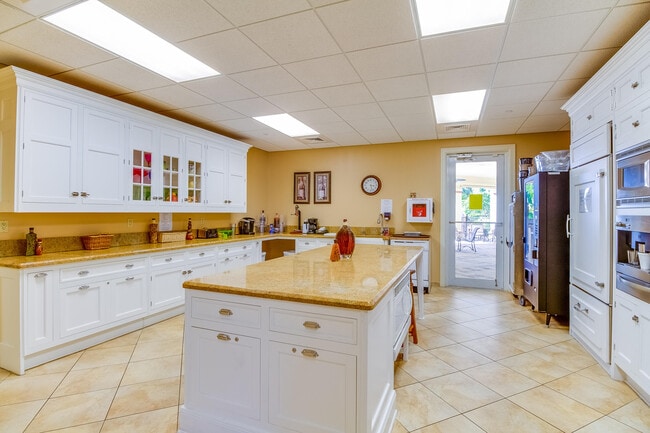 Building Photo - 7112 Maidstone Dr