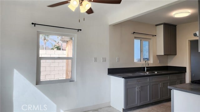 Building Photo - 8331 Cottonwood Ave