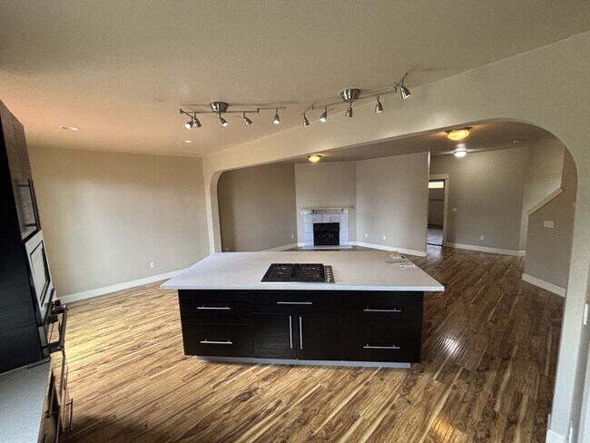 Building Photo - 13392 SE Autumnwood Ln