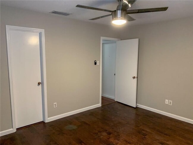 Building Photo - 11803 Lochridge Dr