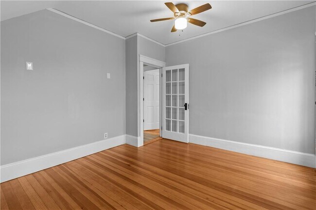 Building Photo - 334 Jastram St