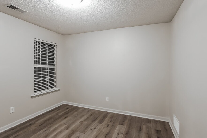 Building Photo - 871 Galyon Drive