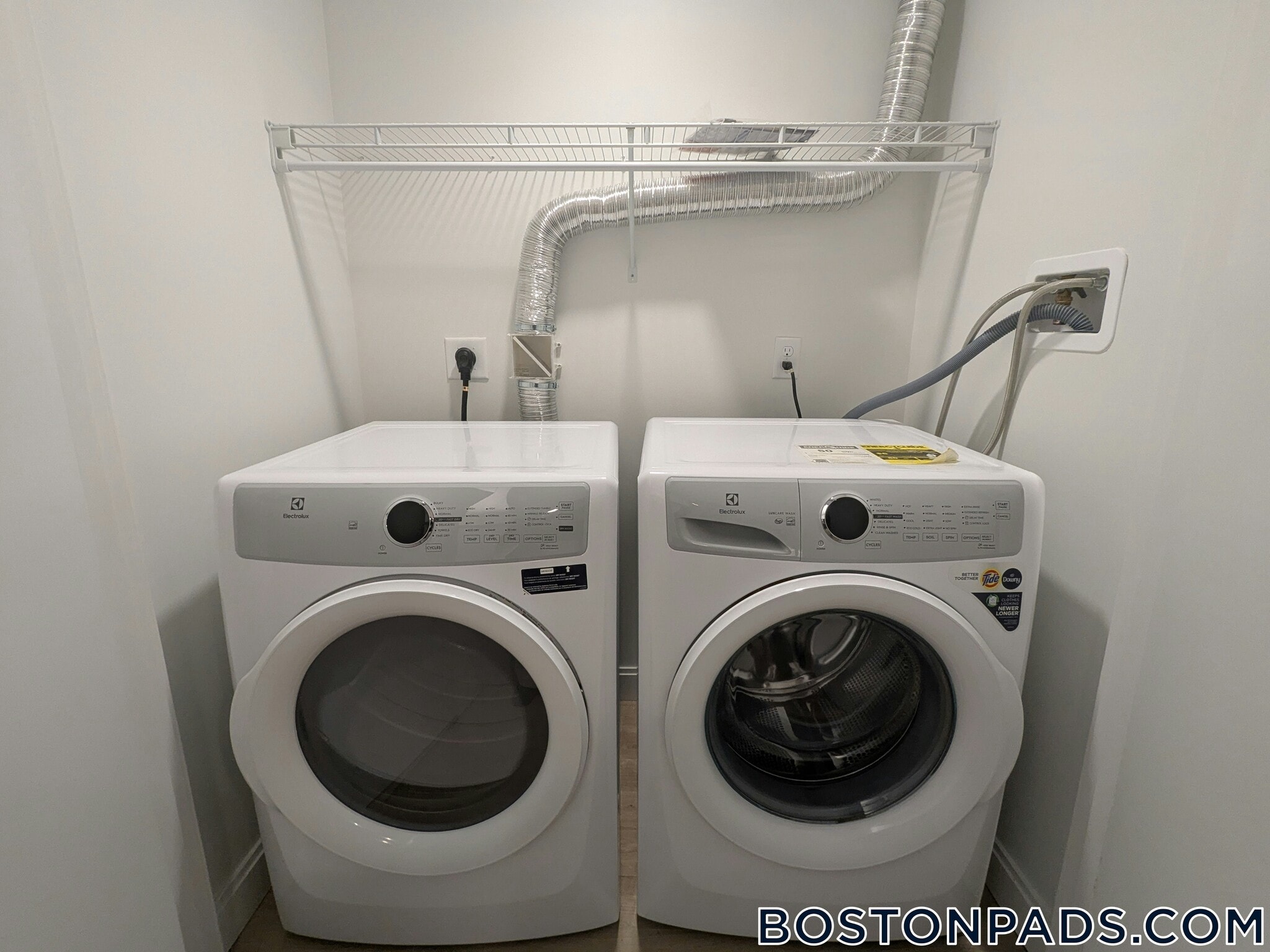 Building Photo - 55 Brighton Ave