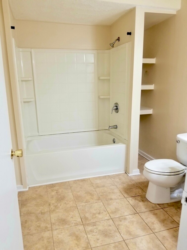 Bathroom - 308 Broad St