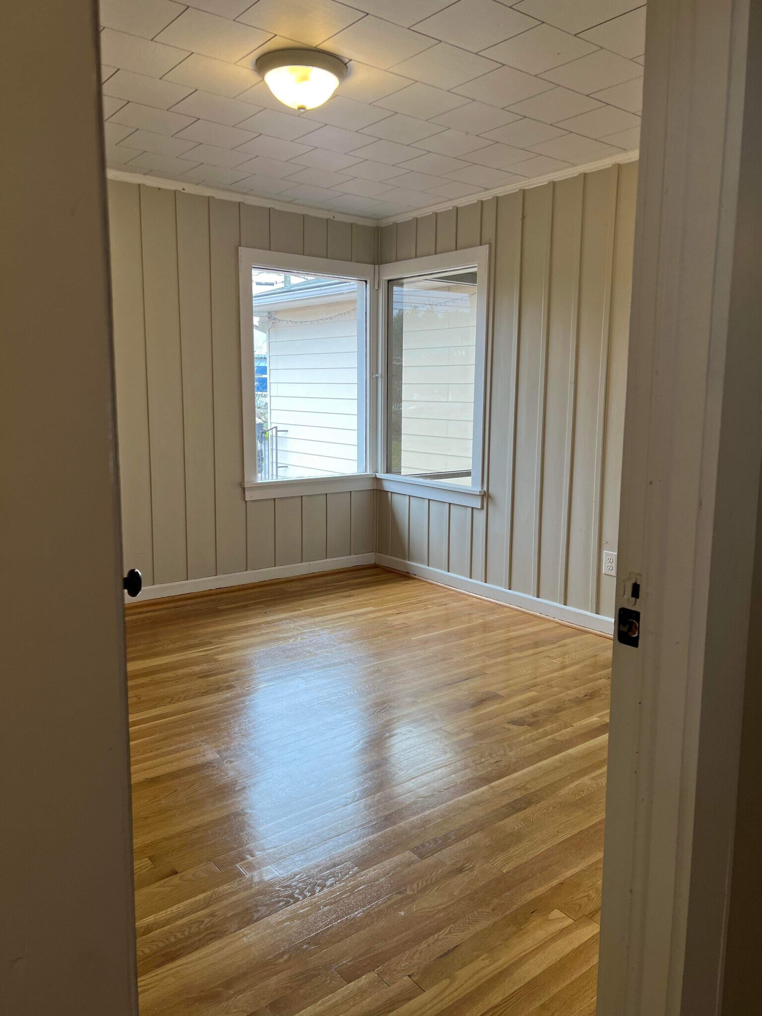 Building Photo - 310 Carbon City Rd